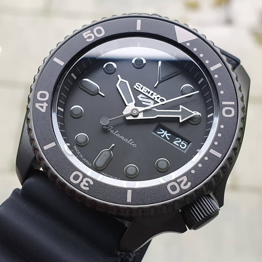 Seiko 5 Sports All Black - foto 3