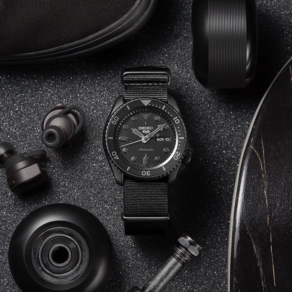 Seiko 5 Sports All Black - foto 4