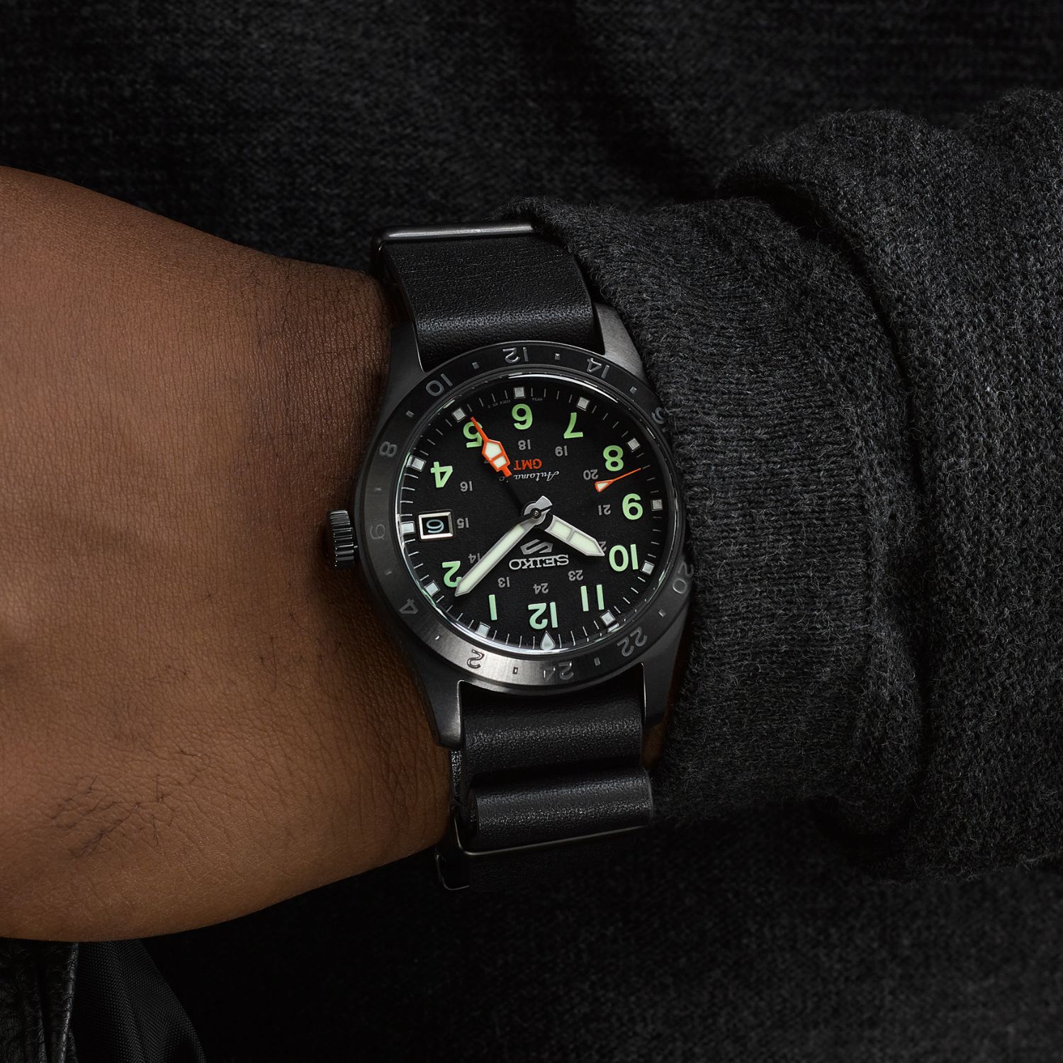 Seiko 5 Sports GMT - foto 4